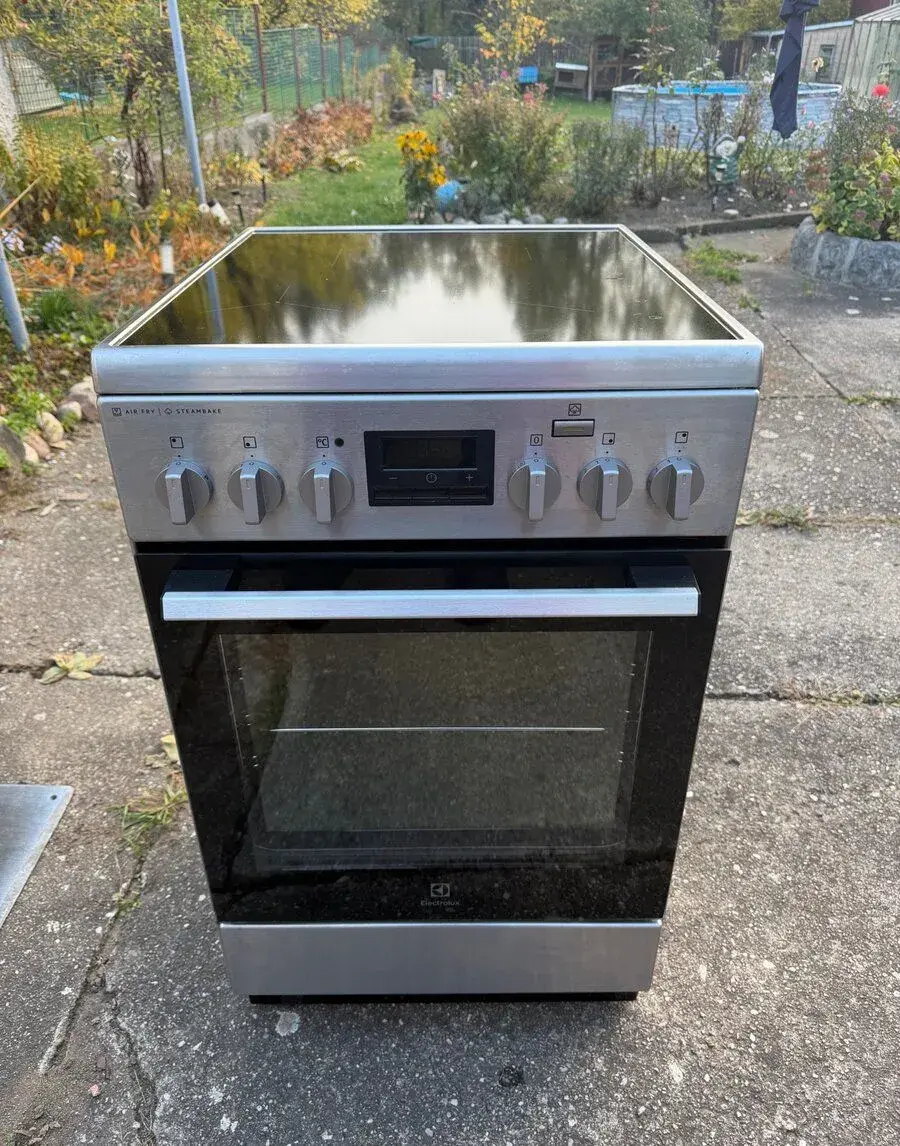Indukční sporák Electrolux LKI564201X SteamBake