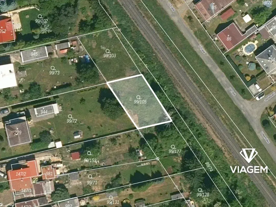 Nemovitost – pozemek 403 m²