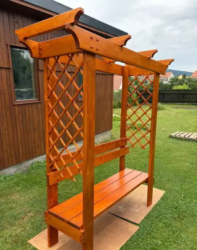 Venkovní lavice