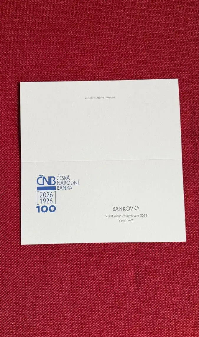 Přebal k výroční bankovce 5000Kč od ČNB 2026