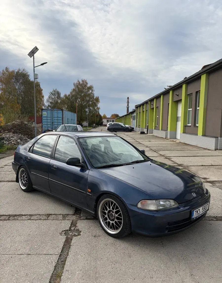 Honda Civic – 1992, 161 000 km
