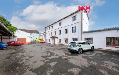 Prodej výrobního objektu, 900 m², Karlovy Vary, ul. Nádražní
