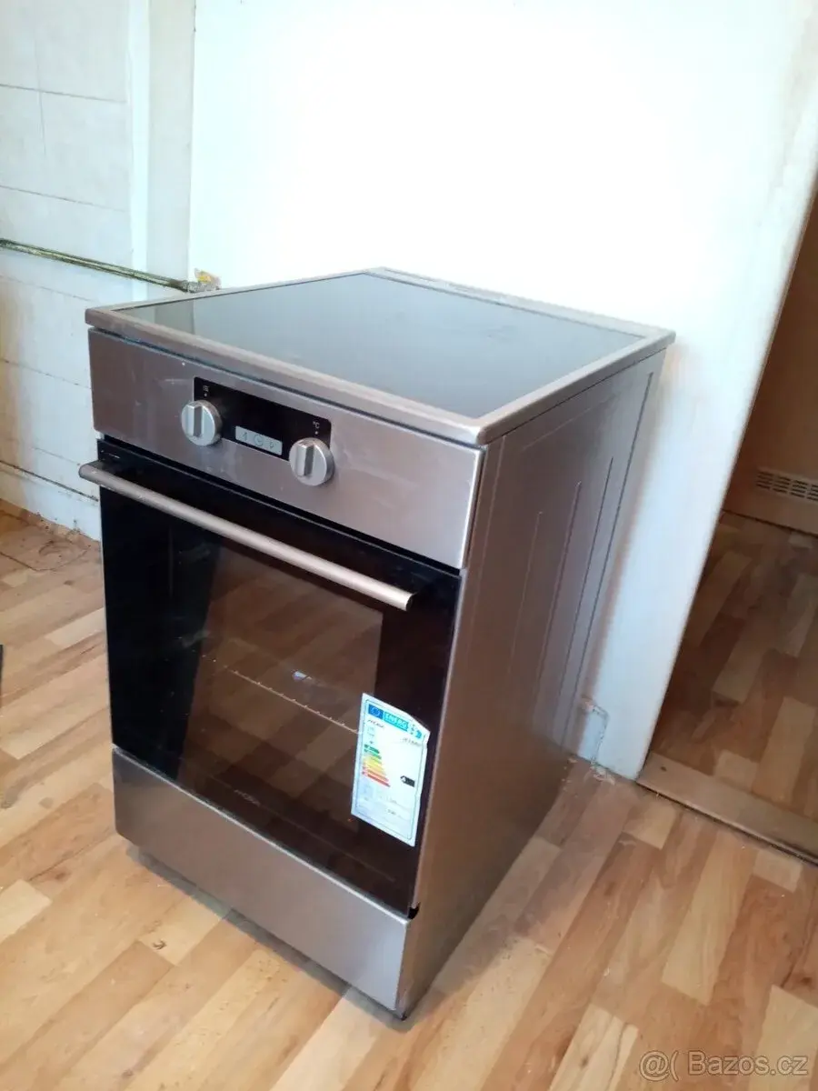 Nový Sporák Mora I878AI indukce, nerez
