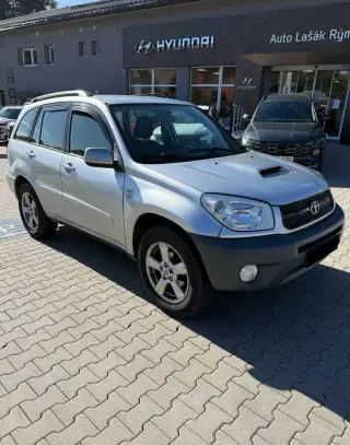 Toyota RAV4 – 330 000 km