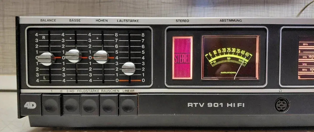 Receiver GRUNDIG RTV901
