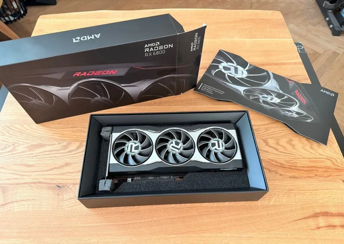 AMD Radeon RX 6800 16GB