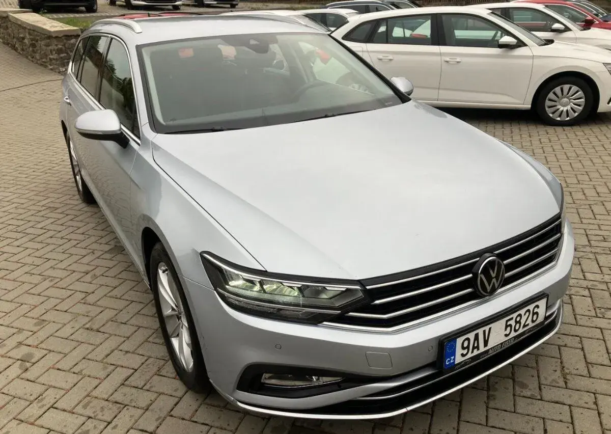 Volkswagen Passat – 2023, 82 000 km