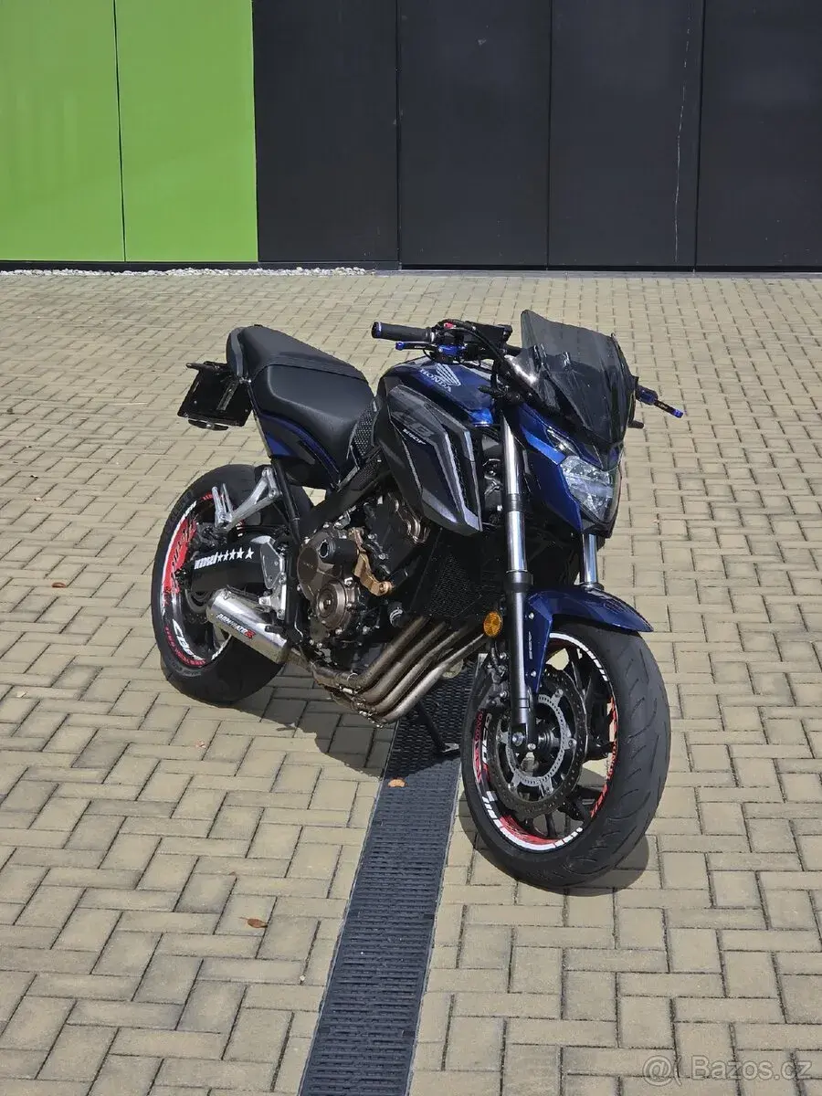 Honda CB650F | 2017 | 10 xxx km |