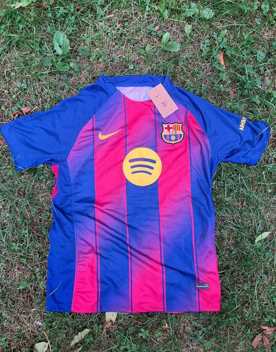 Domáci Dres FC Barcelona 2025/26