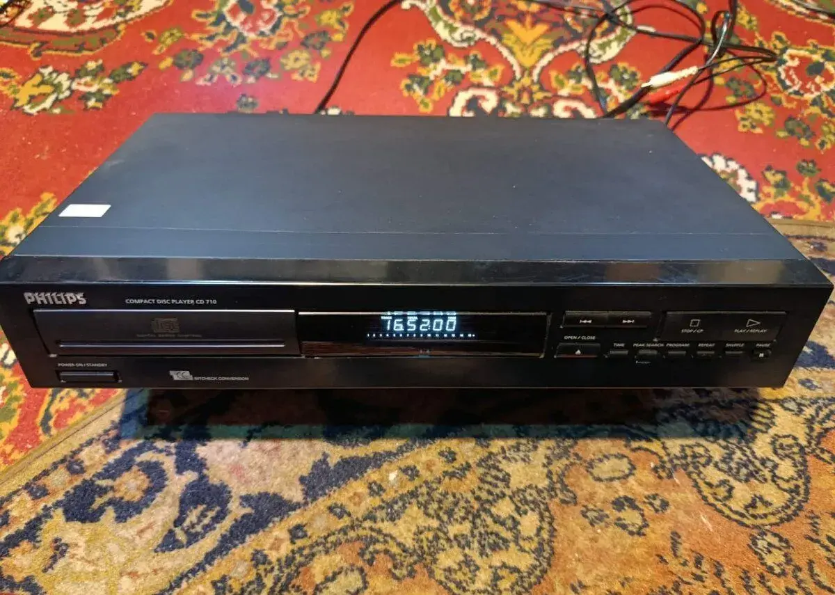 Philips CD 710