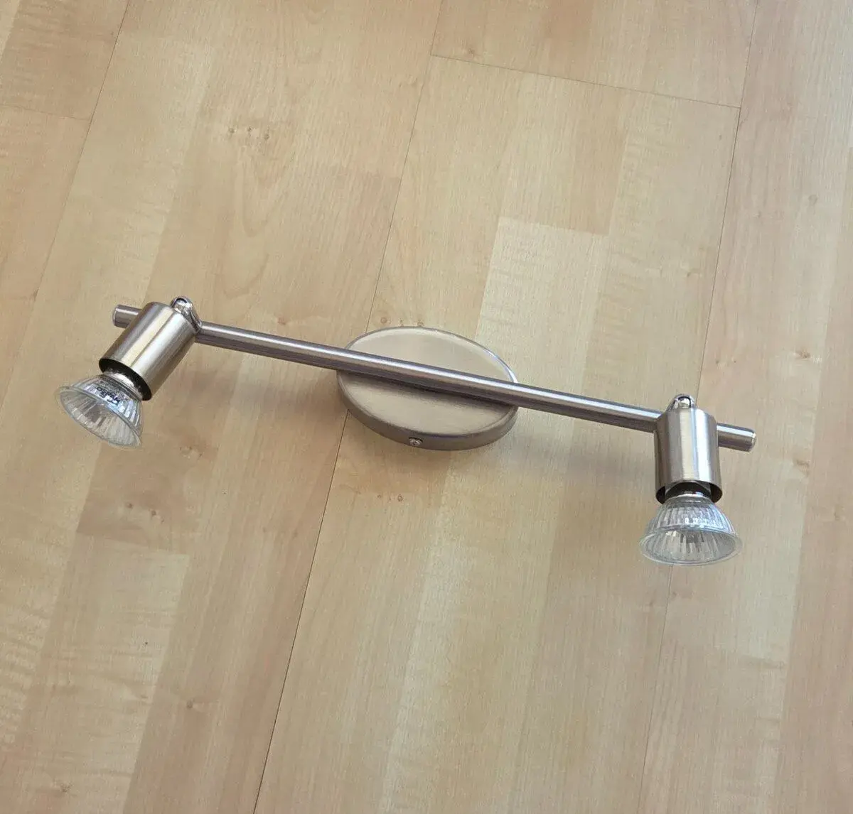 Nástěnné bodové světlo (36cm) – nastavitelné, jako nové
