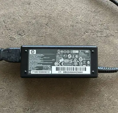 Adaptér HP 65W (18.5V / 3.5A) – konektor 4.8 x 1.7 mm
