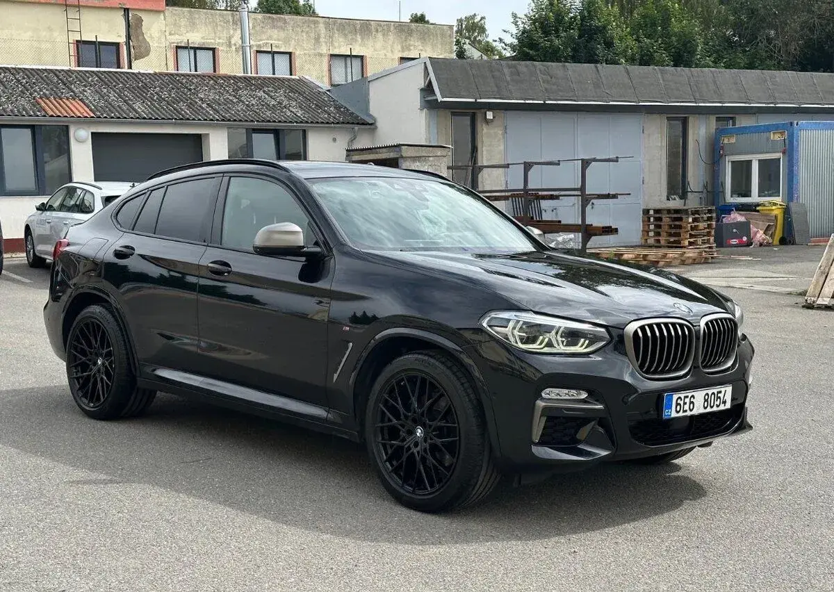 BMW X4 – 2018, 108 000 km