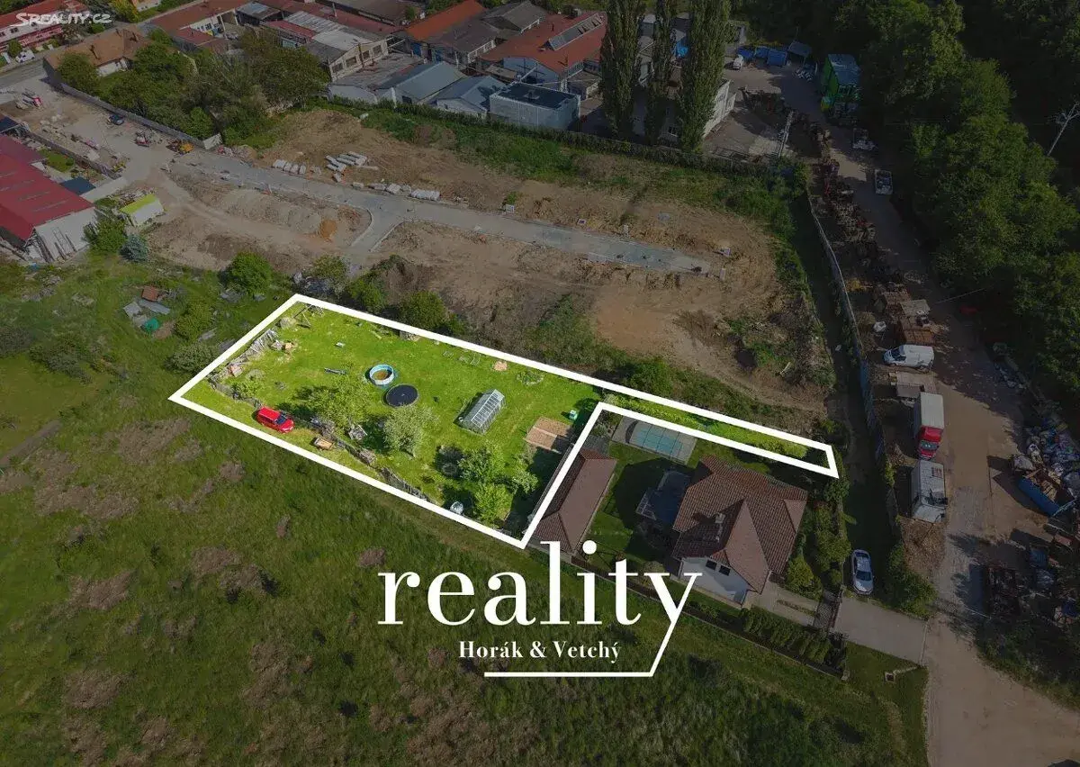 Prodej stavebního pozemku 1171 m², Česká