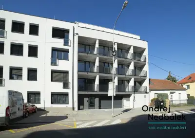 Pronájem byty 1+kk, 33 m² - Zlín, ev.č. 22679