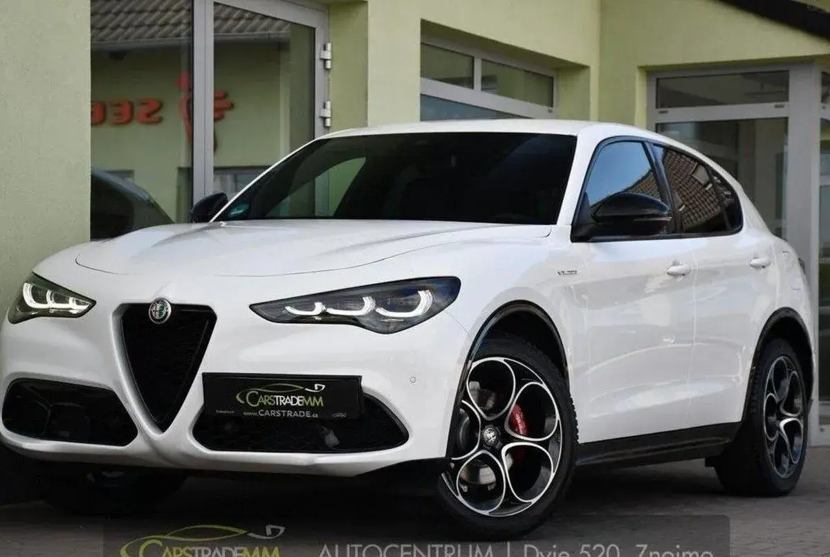 Alfa Romeo Stelvio – 2024, 22 468 km