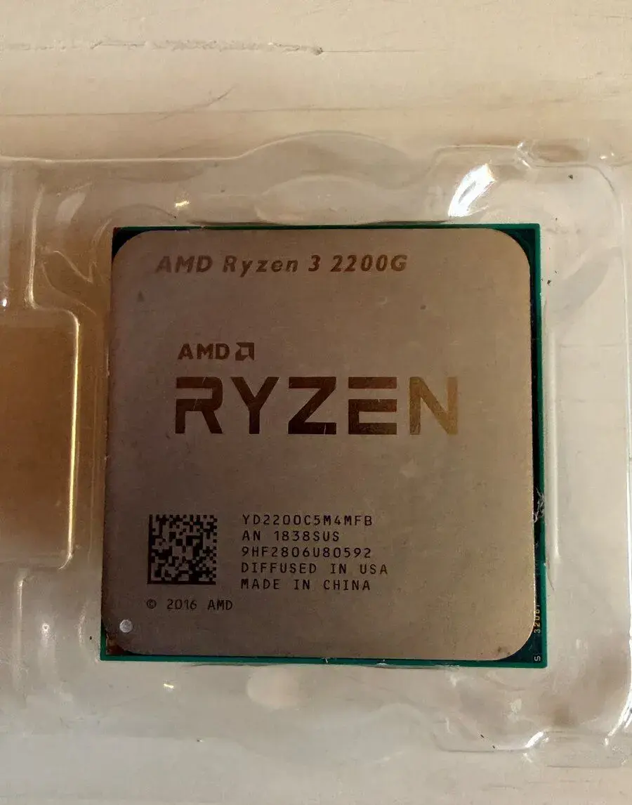 Procesor AMD Ryzen 3 2200G pro socket AM4.