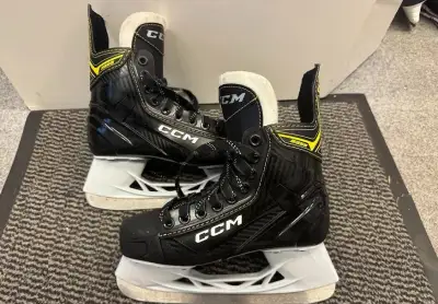 Brusle CCM TACKS 9355, vel. 36/3 D