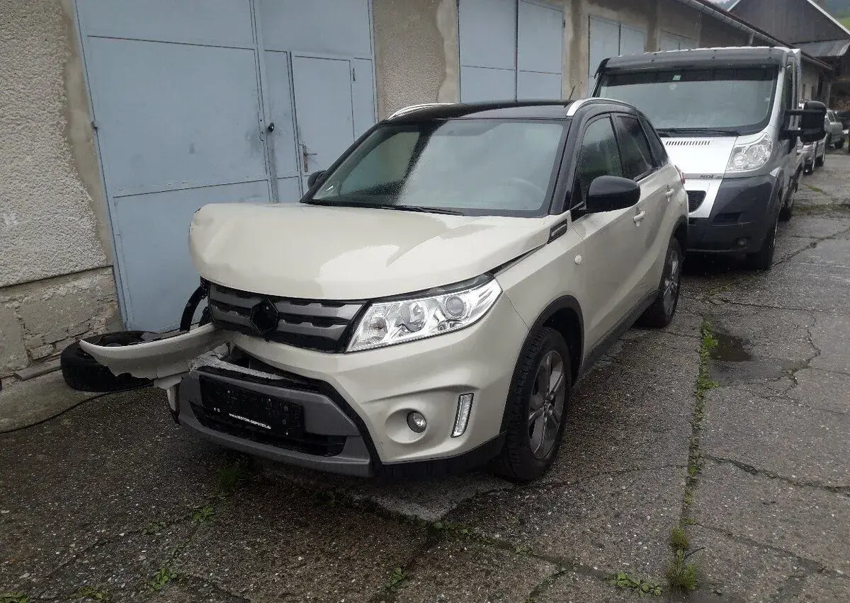 Suzuki grand – 1998