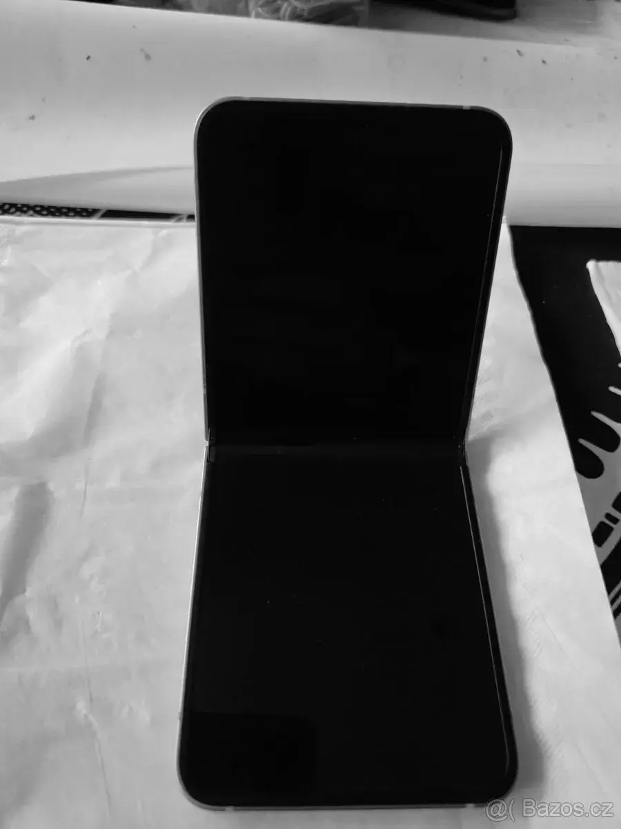 Samsung Galaxy Z Flip 6 - 12GB/256GB Silver shadow