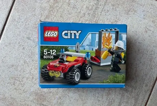 Lego City 60105 - hasičský terénní vůz