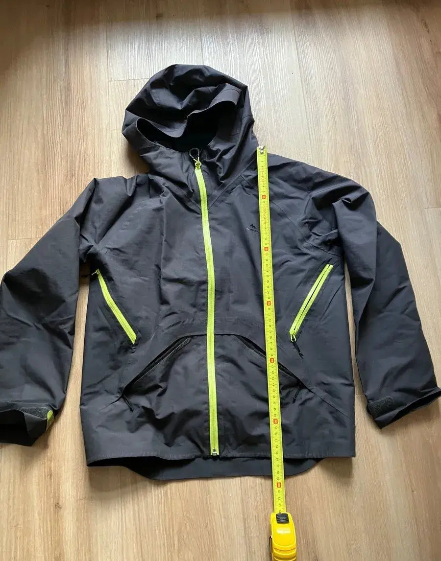 Nepromokavá bunda/větrovka Decathlon 141-150 cm
