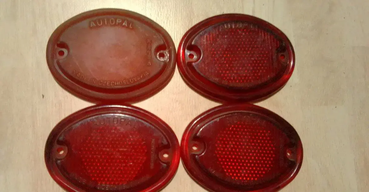 Original plastová skla zetor 25
