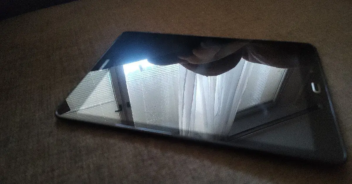 Samsung Galaxy Tab A, 10 palcový (9.7") velmi zachovalý