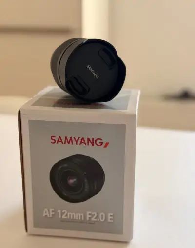 Samyang AF 12mm F2.0 E