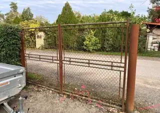 Dvoukřídlá zahradní vrata