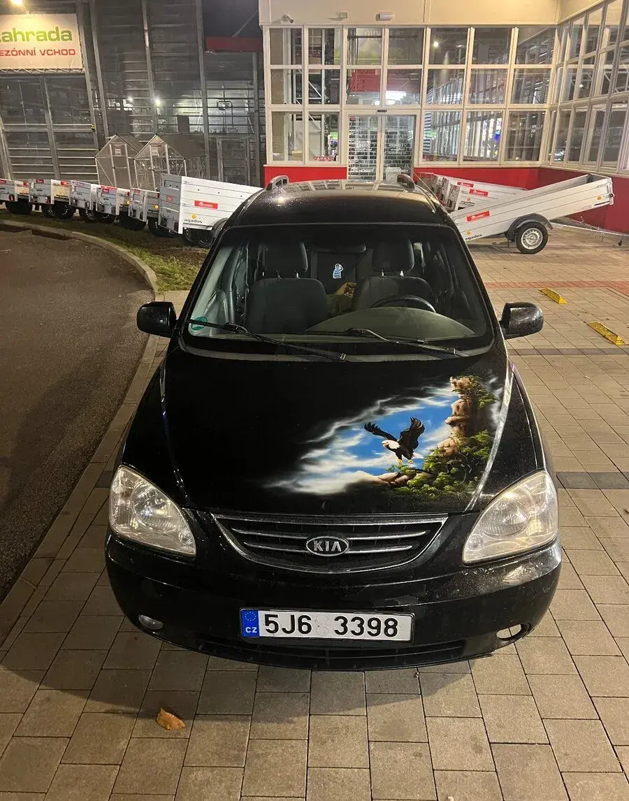 Kia Carens – 2004, 220 000 km