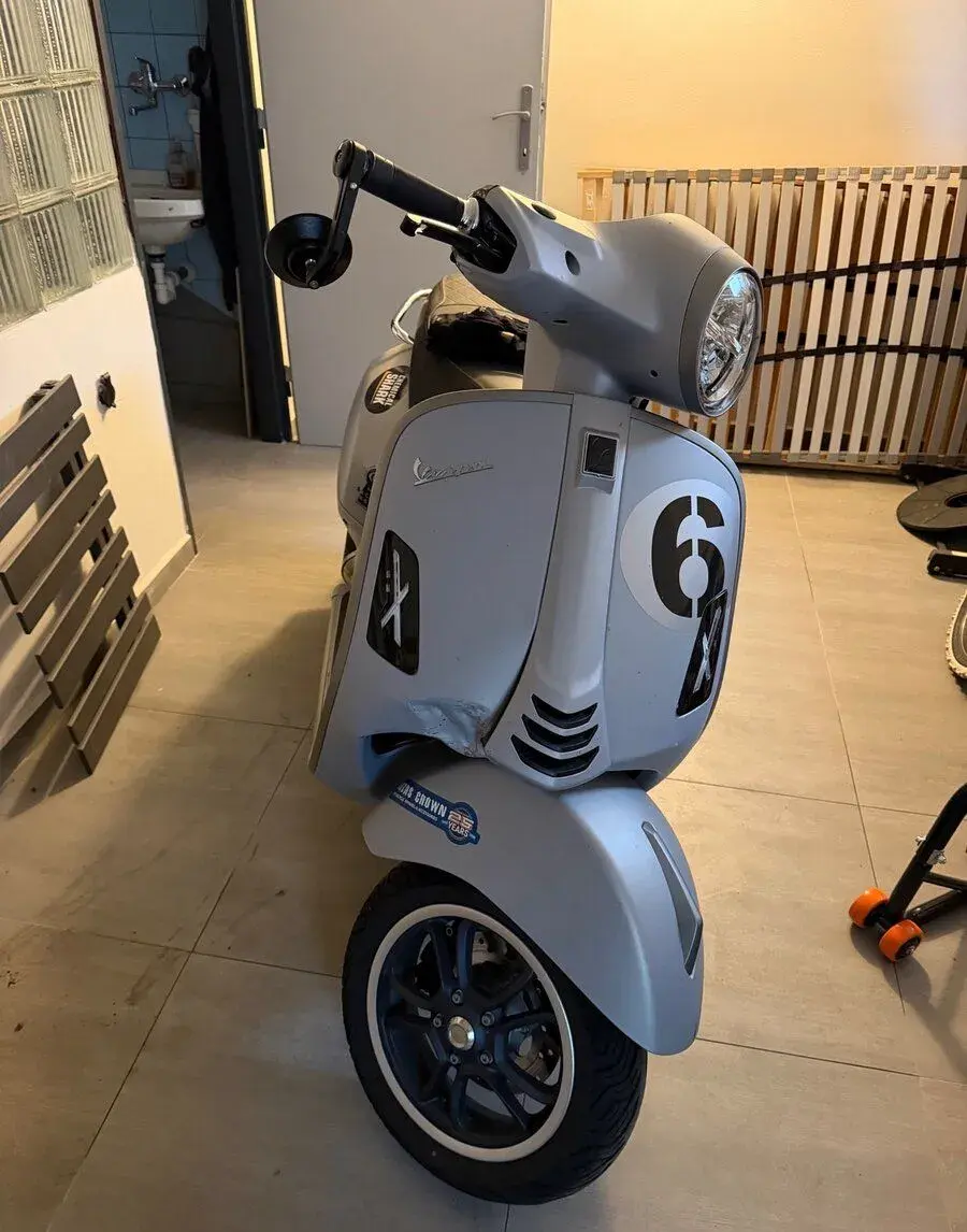Vespa 300 GTS Supertech
