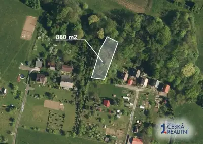 Nemovitost – pozemek 880 m²
