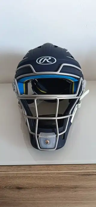 Softbal -Catcher přilba