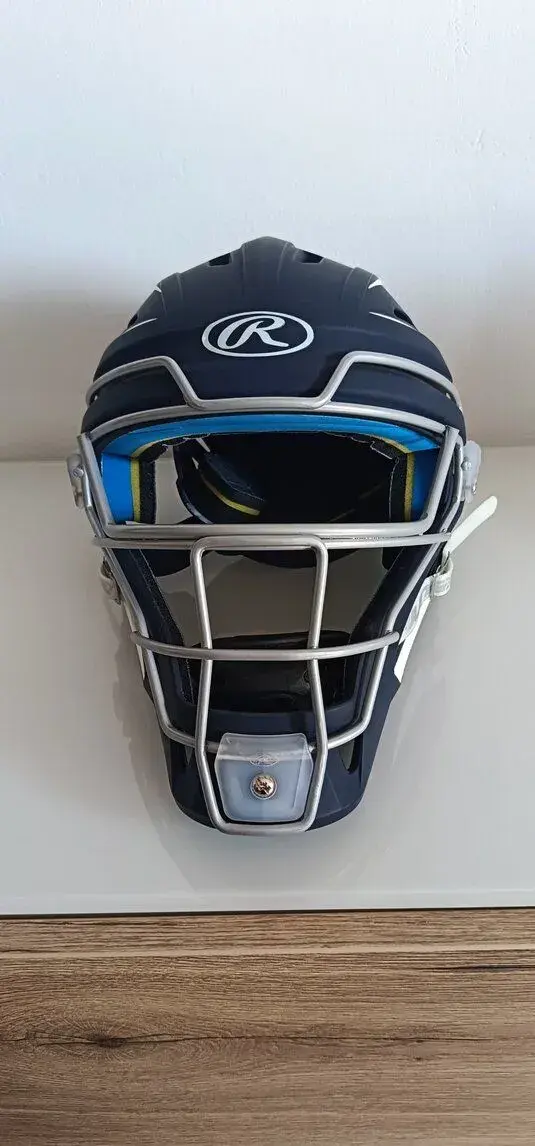 Softbal -Catcher přilba