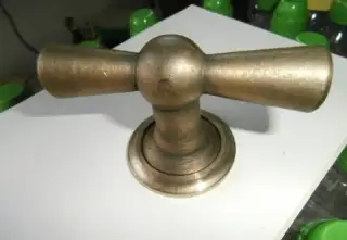 Trezor starožitný klika dveří odlitek replika za 1.000 kč