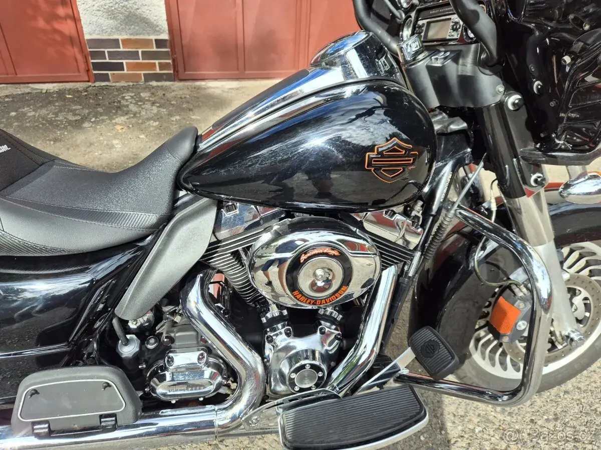 Harley-Davidson FLHT Electra Glide