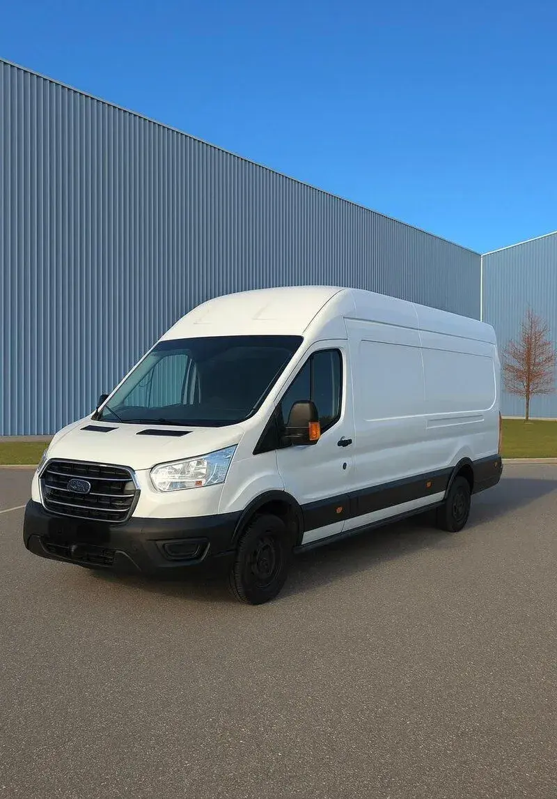 Pronájem Maxi dodávky Ford Transit L4H3