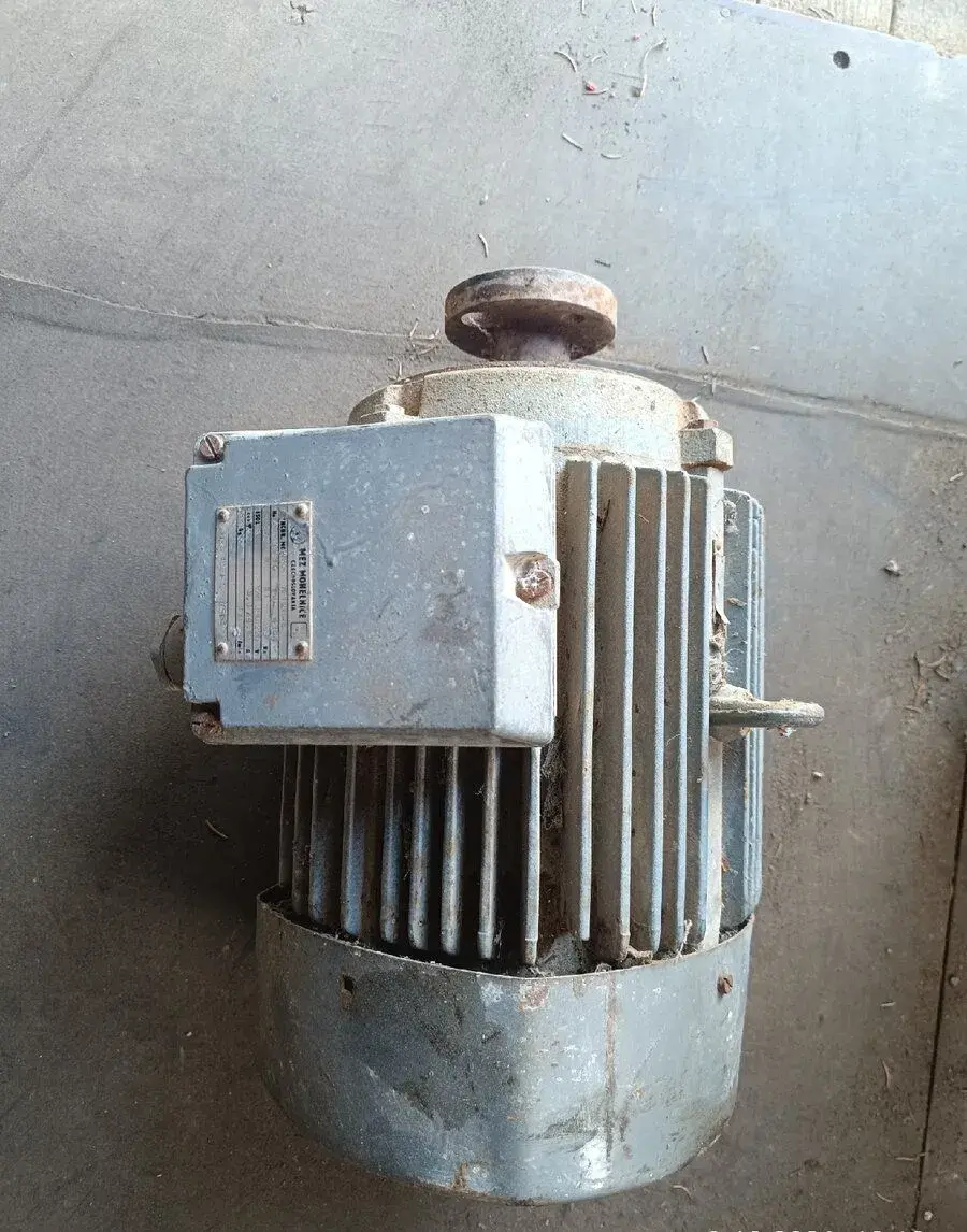 Elektromotor MEZ Mohelnice 2,2 kW – 8pólový, 710 ot./min