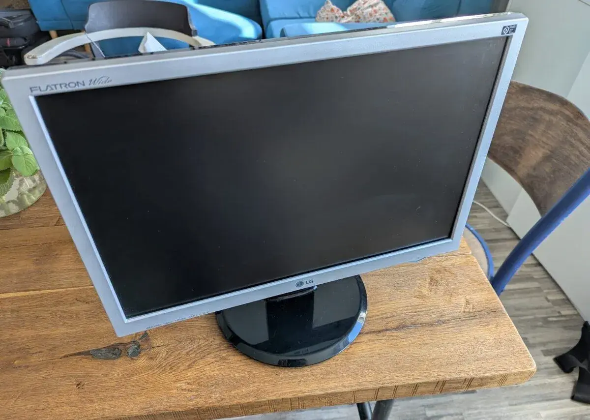 Monitor 20" LG L206WTQ-SF