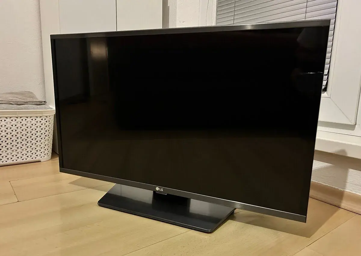 LG televize