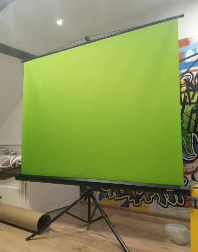 Green screen Arozzi (157x157) na stojanu + kartonový tubus
