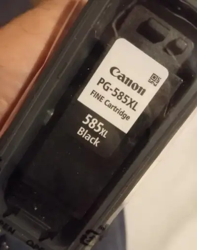 Nová originální cartridge Canon PG-585XL (černá) – zabalená