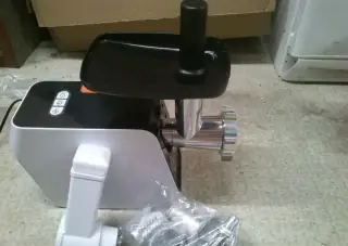 Elektrický mlýnek na maso ETA 3075