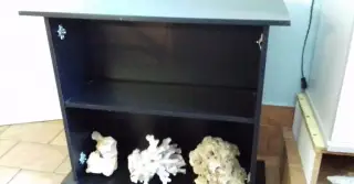 Stolek pod akvárium