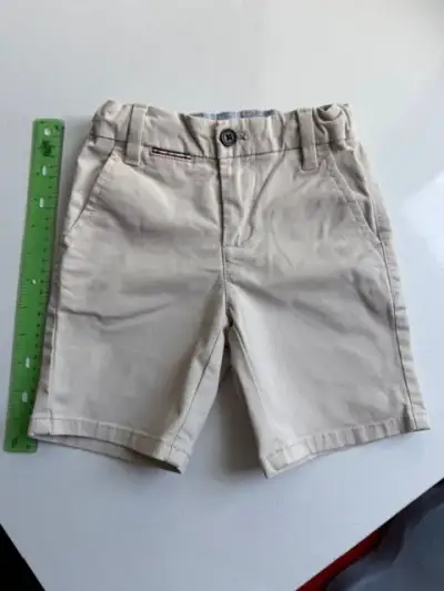 Dětské kraťasy Tommy Hilfiger vel. 4-5let