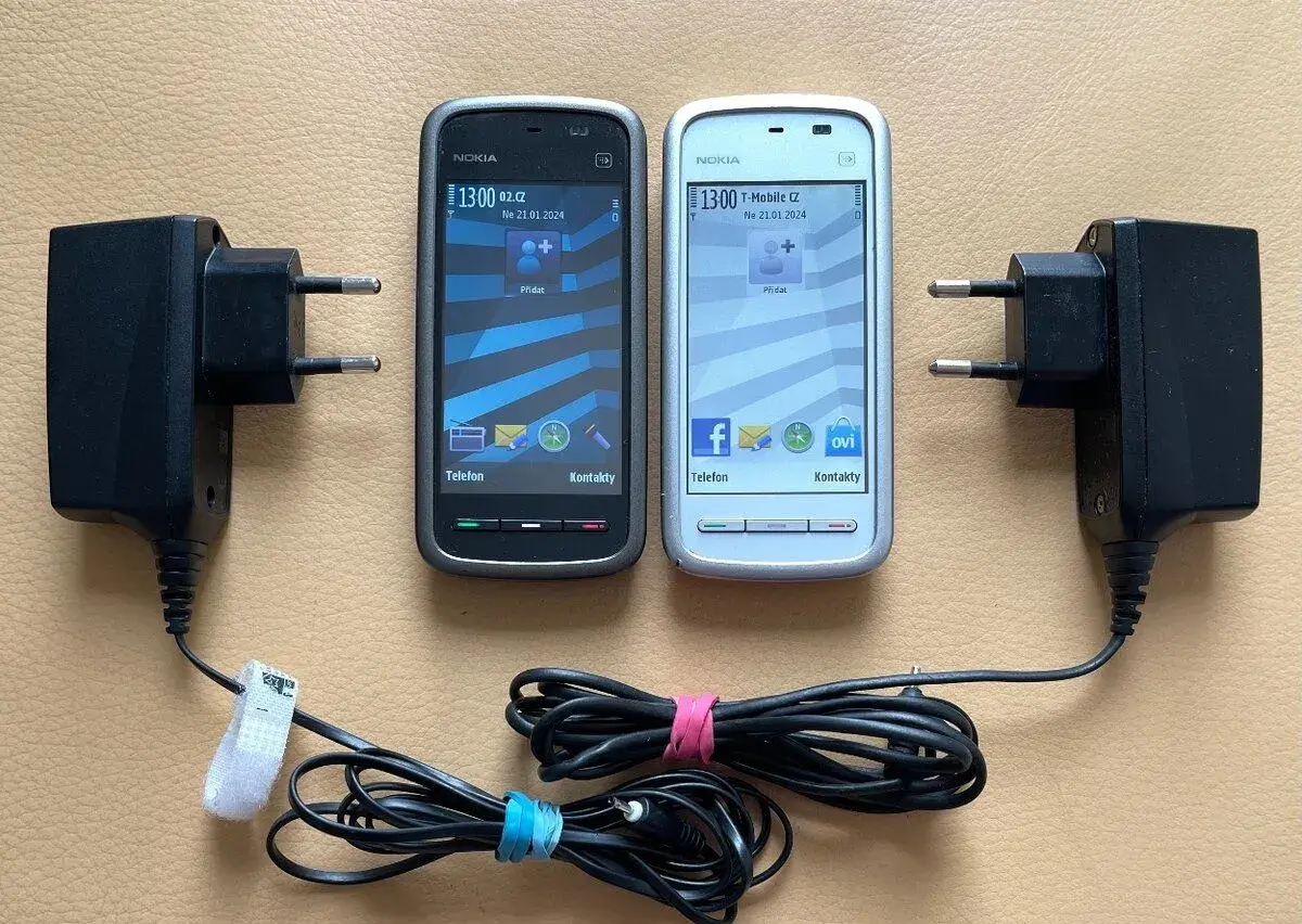 Nokia 5230
