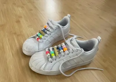 Dívčí boty Adidas - vel. 36 - STAV