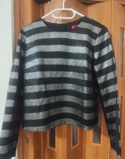 Krásná halenka Hugo boss M