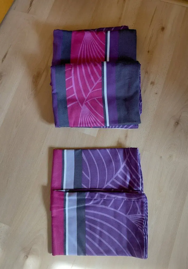 Povlečení sada na 2 postele.